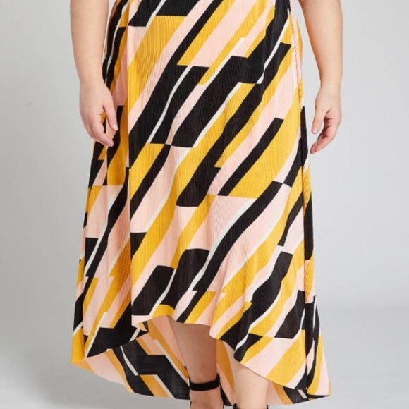 Lane Bryant NWT Geo Textured High Low Skirt - Picture 2 of 8